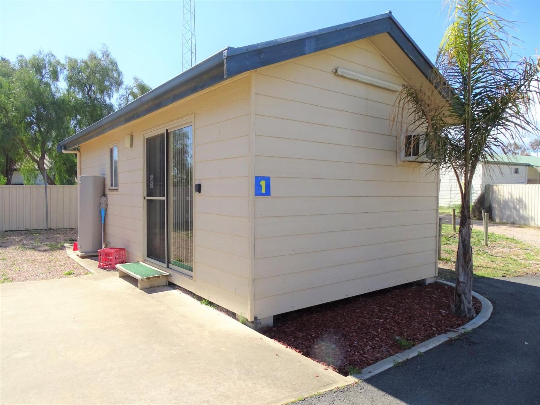 Мотель Moonta Bay Cabins Port Moonta Экстерьер фото